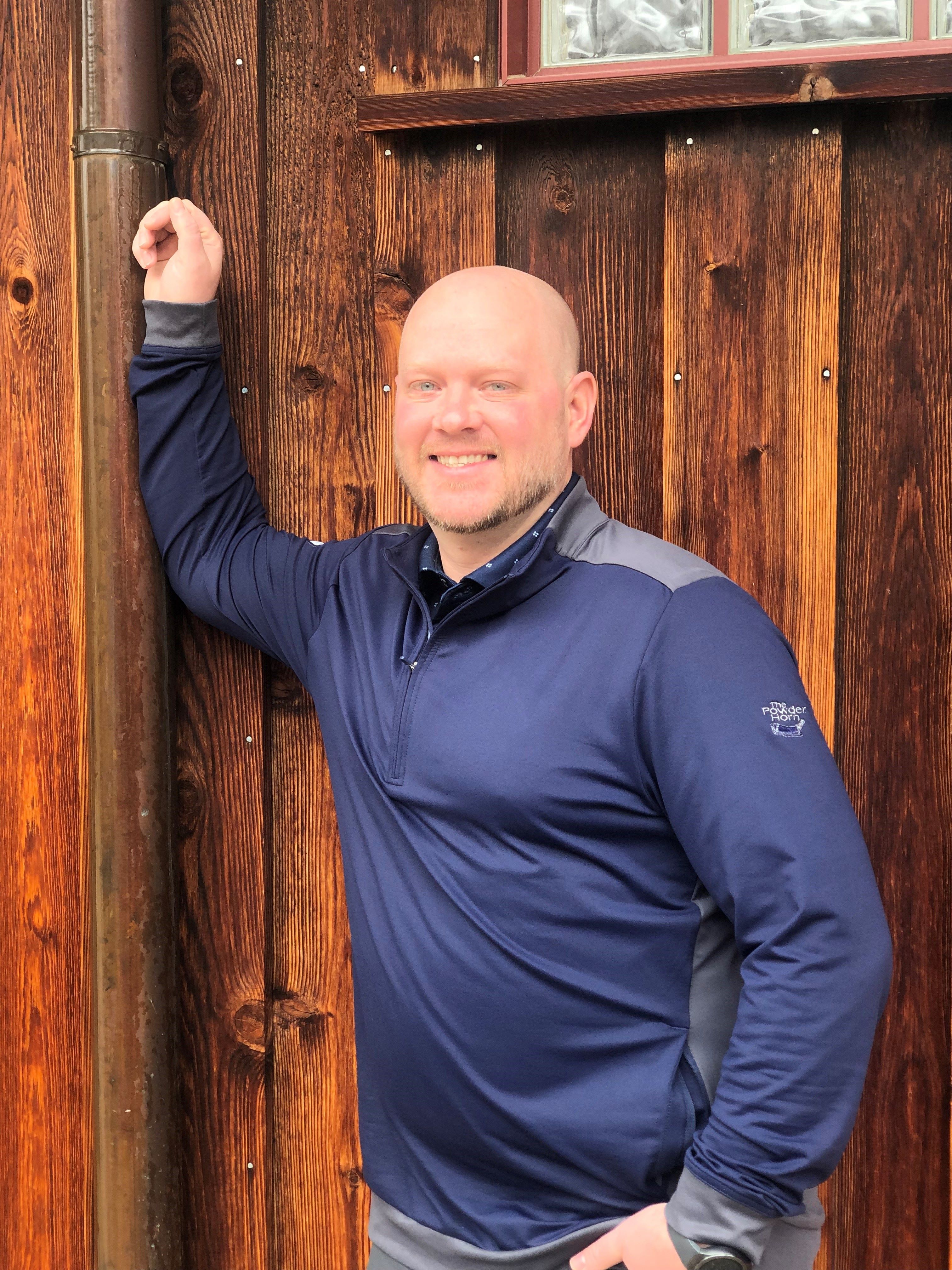 Restaurant Manager Kurtis Jones Restaurant Manager